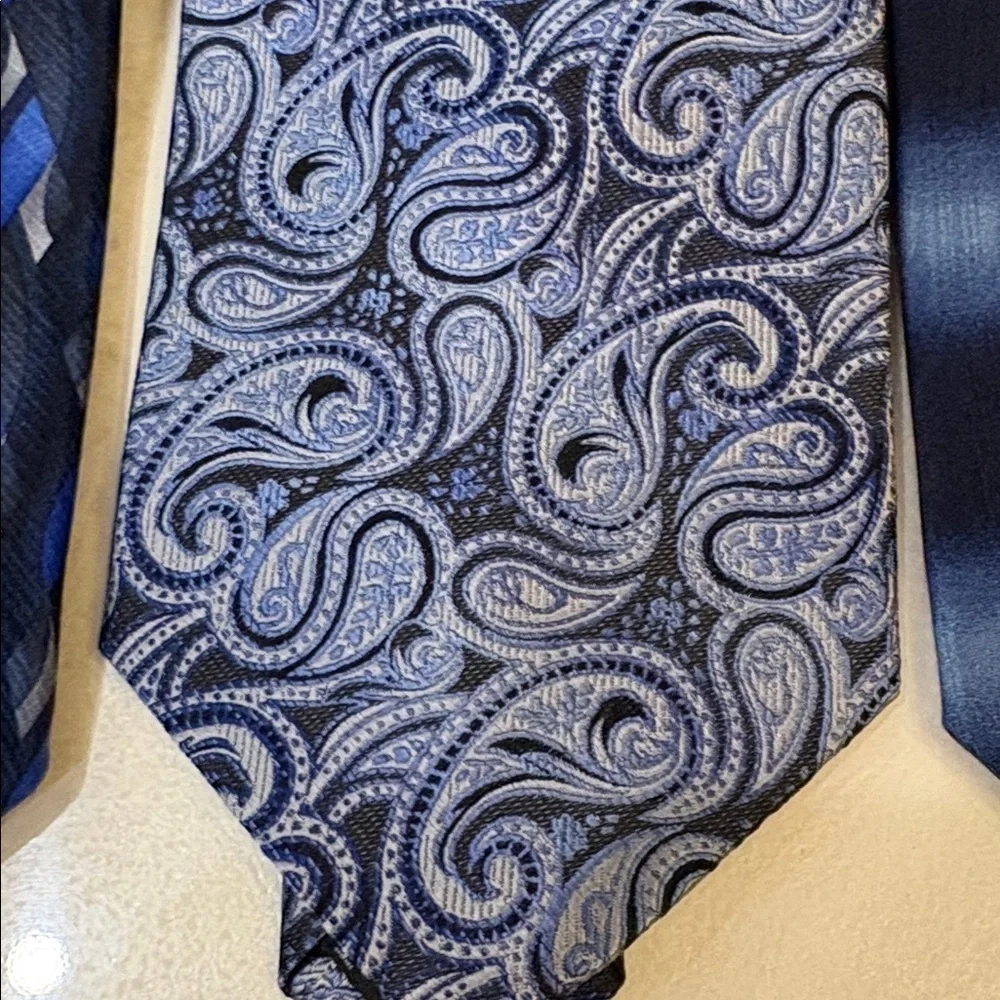 Men’s silk ties bundle of 3 Blue black Patterned career formal paisley geometric
